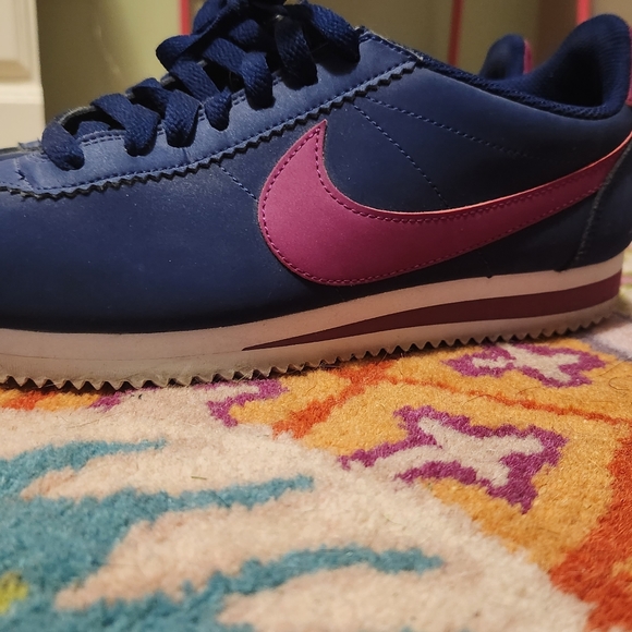Nike Cortez Sneakers - Picture 2 of 2